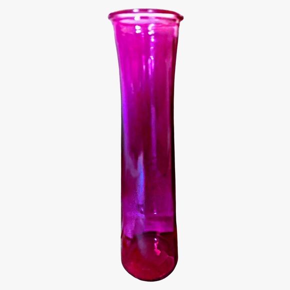 Private Label Other - Light purple see-thru glass vase shaped in a cylindrical form.